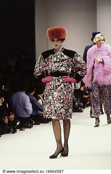 fashion  fashion show  Pret-A-Porter  Paris  Yves Saint Laurent  winter collection 1984 / 1985