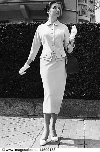 fashion  ladies' fashion  fashion model in woman's suit with handbag  Germany  1957