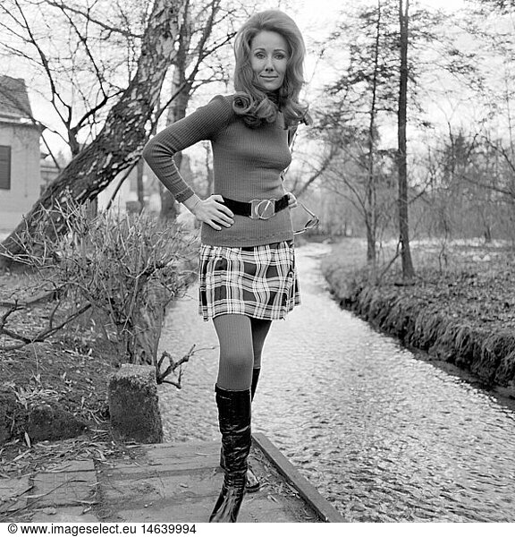 fashion  ladies' fashion  woman in miniskirt  1968