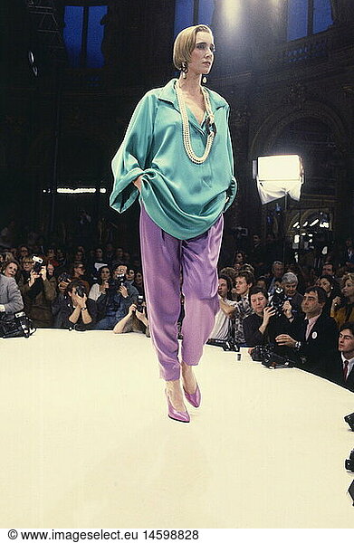 fashion  1980s  mannequin  wearing blouse and trousers  full length  on catwalk  pret-a-porter  spring summer  by Christian Dior  1986