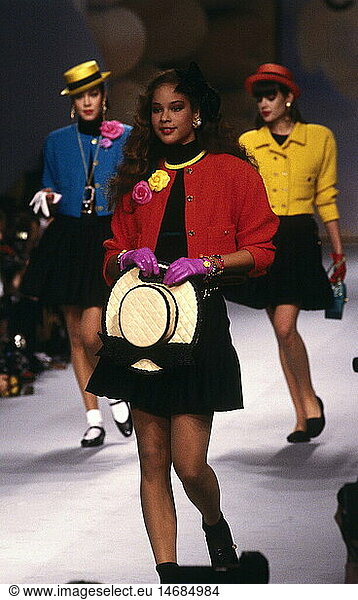 fashion  1980s  mannequin  wearing bolero  half length  catwalk  spring summer  Pret-a-porter  by Chanel  Paris  1988  80s