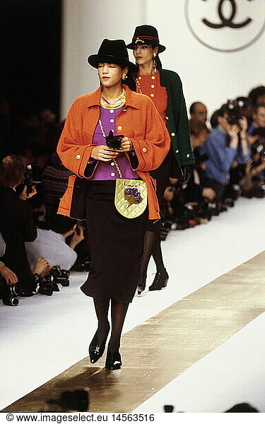 fashion  1980s  mannequin  wearing jacket and skirt  half length  catwalk  autumn winter  by Chanel  Paris  1989  80s