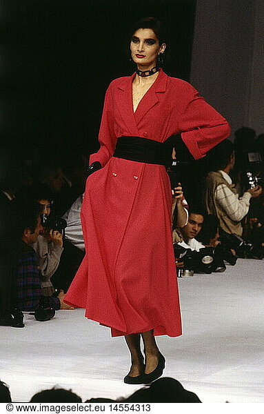 fashion  1990s  mannequin  wearing red dress  full length  catwalk  pret-a-porter  by Christian Dior  Paris  spring summer  1991