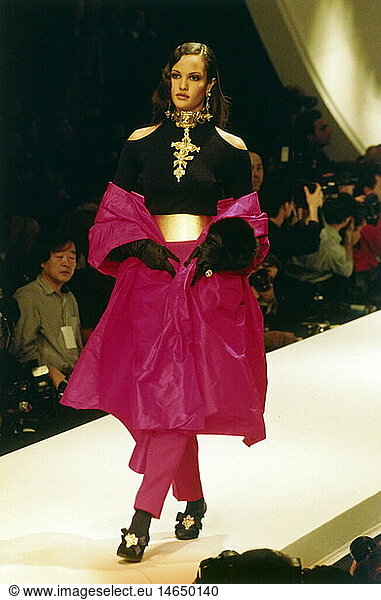 fashion  1990s  mannequin  wearing top and stole  full length  catwalk  autumn winter  pret-a-porter  by Christian Dior  1993/1994