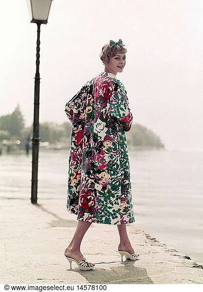 fashion  1960s  woman wearing colorful dressing gown