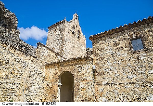 Fassade der Kirche. Chaorna  Provinz Soria  Kastilien-León  Spanien.