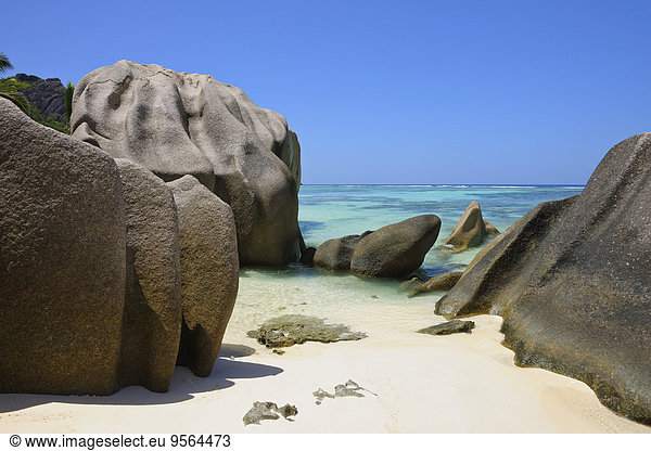 Felsbrocken Bildhauerei La Digue Seychellen