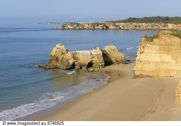 Felsbrocken  Ozean  Anordnung  Atlantischer Ozean  Atlantik  Algarve  Portimao  Portugal