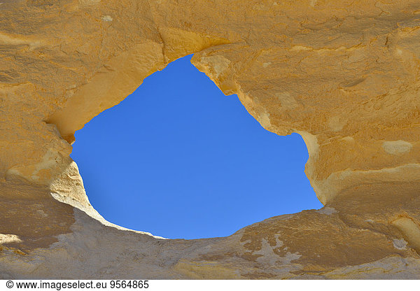 Felsbrocken Wüste weiß Anordnung Loch Ägypten