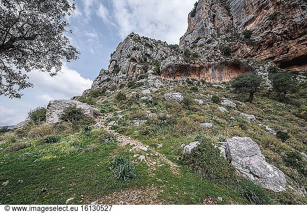 Felsen oberhalb des Kadisha-Tals  auch Heiliges Tal genannt  im Nord-Gouvernement Libanon.