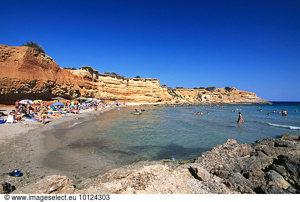 Felsenküste bei Sa Caleta Ibiza Balearen Spanien Europa