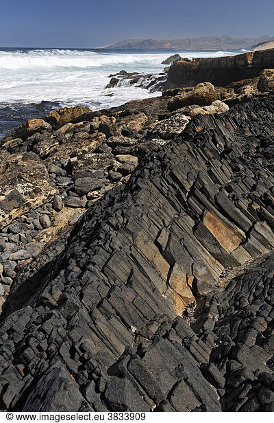 Felsformationen aus Basalt Isthmus - Istmo de la Pared Playa de Barlovento Fuerteventura Kanarische Inseln