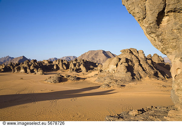 Felsformationen im Wadi Awis  Akakus-Gebirge  Libyen  Sahara  Afrika