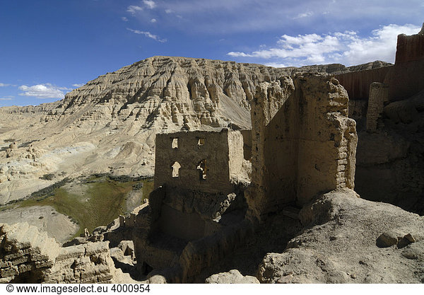 Festung und ehemaliger Herrschaftssitz Tsaparang im trockenen Sutlej-Canon  Königreich Guge  Westtibet  Provinz Ngari  Tibet  China