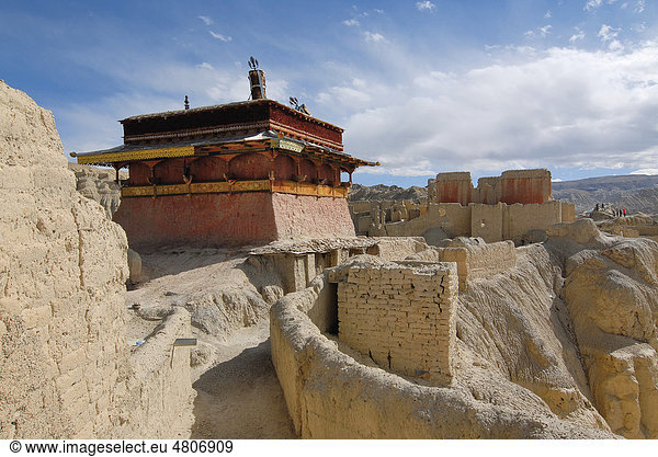 Festung und ehemaliger Herrschaftssitz Tsaparang im trockenen Sutlej-Canyon  Himalaya  Königreich Guge  Westtibet  Provinz Ngari  Tibet  China  Asien