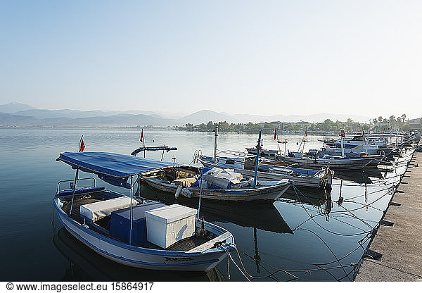 Fethiye  Boote im Hafen  Fethiye  Türkisküste  Anatolien  Türkei  Kleinasien  Eurasien