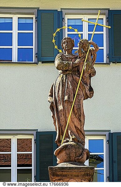 Figure of the Virgin Mary with baby Jesus and wreath of stars  Wangen im Allgäu  Baden-Württemberg  Germany  Europe