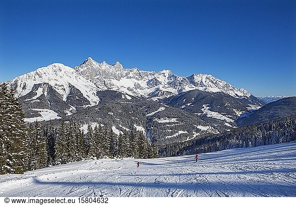 Filzmoos ski area with Dachstein massif  Filzmoos  Pongau  Salzburg province  Austria  Europe