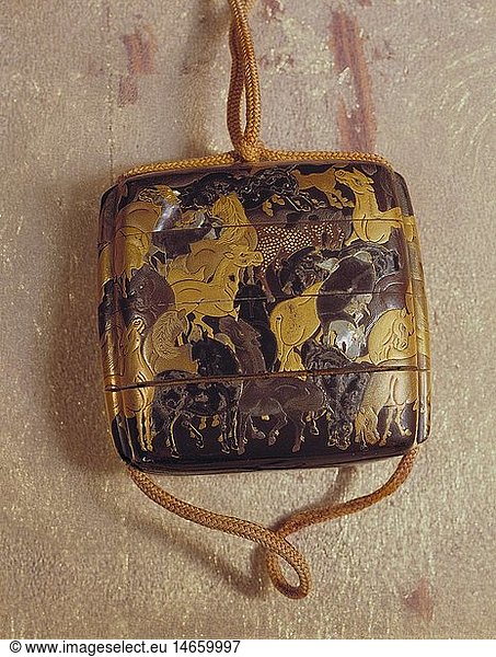 fine arts  Japan  lacquer work  Inro (medicine box)  wood with black and gold lacquer  6.7 x 6.7 cm  18th century  private collection