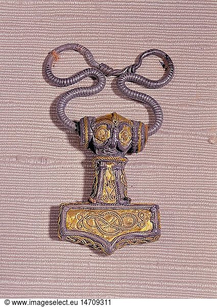 fine arts  middle ages  viking civilization  jewellery  pendant  amulet  Thor's Hammer  silver  gold inla  Erikstorp  East Gotland  Sweden  11th century  Statens Historiska Museet Stockholm