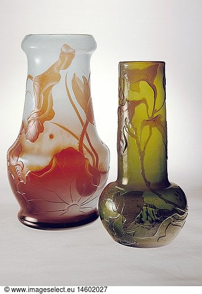 fine arts  vessels  vases  by Emile Galle (1846 - 1904)  cameo glass  left: height 29.5 cm  right: height 25 cm  France  circa 1900  Bavarian National Museum