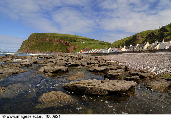 Fischerdorf Crovie an der schottischen Nordküste  Schottland  Großbritannien  Europa