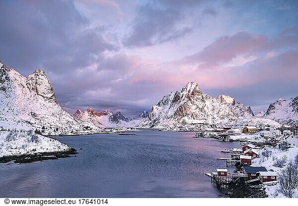 Fishing village of Reine in winter morning atmosphere  Reinefjord  Moskenesøya  Lofoten  Norway  Europe