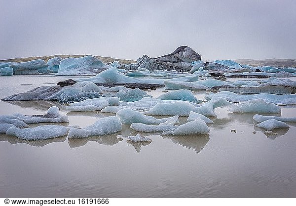 Fjallsarlon-Gletschersee am Südende des Vatnajokull-Gletschers im Südosten Islands.