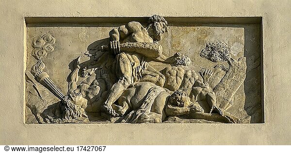 Flachrelief mit Darstellung von Szenen aus der griechischen Mythologie  Brandenburger Tor  Pariser Platz  Unter den Linden  Berlin  Deutschland  Europa