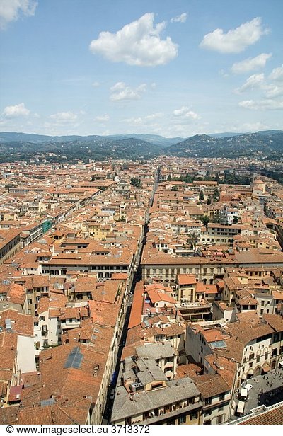 Florence  view from Giotto´s Campanile. Basilica di Santa Maria del Fiore  Duomo  Tuscany  Italy