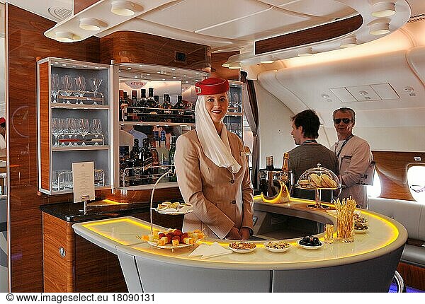 Flugbar  Business-Klasse  Airbus A380  ILA  Berlin-Schönefeld  Deutschland  Europa