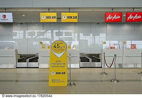 Flughafen Check-in Schalter Thai Lion Air  Nok Air und Air Asia  Khon Kaen  Thailand  Asien