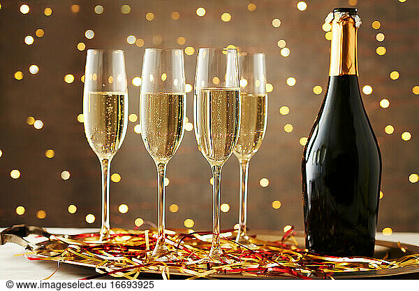 Flutes of Champagne for the Holidays