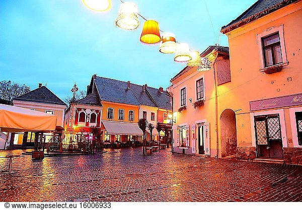 Fo Ter-Platz in Szetendre  Ungarn.