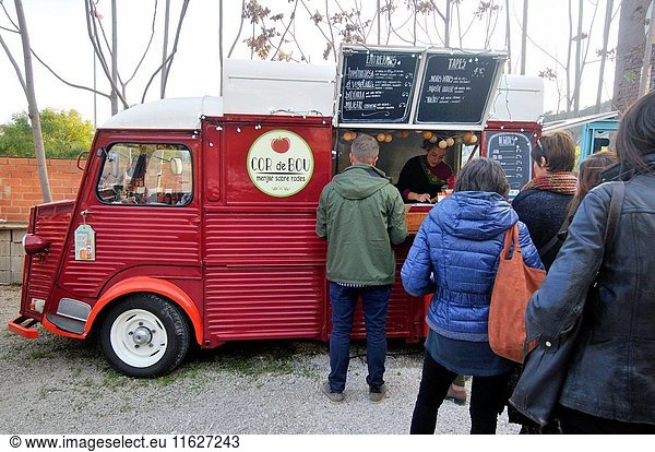 Food truck  Festival Rec.0  Experimental Stores. Igualada  capital de la Anoia comarca of Barcelona  Catalonia  Spain