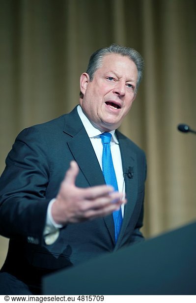 Former Vice President of the United States  Mr. Al Gore  giving a speech at Tilburg University.