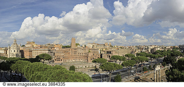 Forum Traiani und Kaiserforen  Rom  Italien  Europa