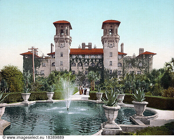 Fountain  The Alcazar  St. Augustine  Florida  USA  Photochrome Print  Detroit Publishing Company  1902