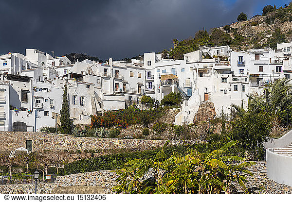 Fragiliana  ein weißes altes maurisches Dorf in der Provinz Malaga  Andalusien  Spanien  Europa