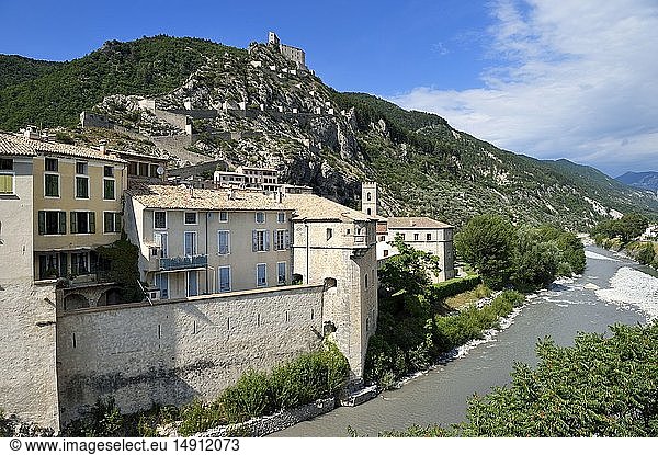 France  Alpes de Haute Provence  Entrevaux Medieval city dominated by its citadel and fortified by Vauban  bordered by the Var river