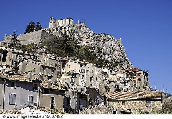 France  Alpes de Haute Provence  Sisteron  the city and the citadel