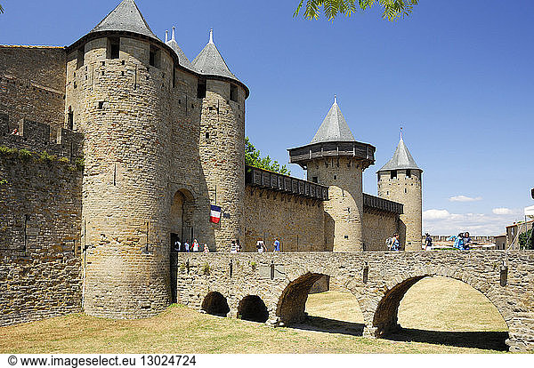France  Aude  Carcassonne  Medieval town listed as World Heritage by UNESCO  entrance of the Chateau Comtal