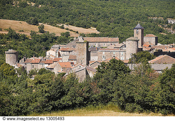 France  Aveyron  the Causses and the Cevennes  Mediterranean agro pastoral cultural landscape  listed as World Heritage by UNESCO  Ste Eulalie de Cernon  road of St Jacques de Compostela  listed as World Heritage by UNESCO