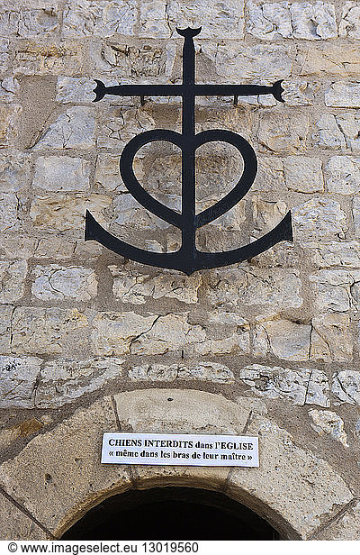 France  Bouches du Rhone  Parc Naturel Regional de Camargue (Regional Natural Park of Camargue)  Saintes Maries de la Mer  door fortified Romanesque church