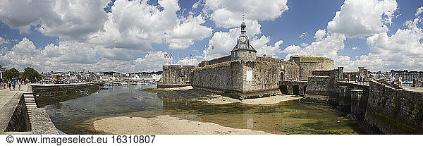 France  Bretagne  Finistere  Concarneau  Old town Ville close  Panorama