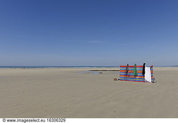 France  Bretagne  Finistere  windbreak at beach
