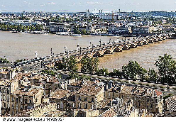 France  Gironde  Bordeaux  area classified UNESCO World Heritage Site  the Stone Bridge over the Garonne