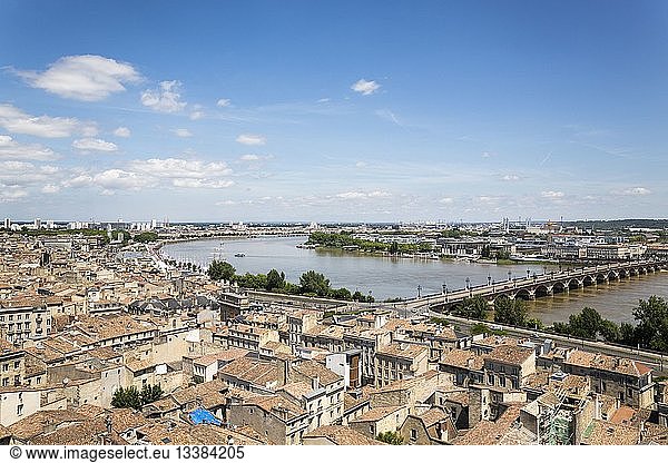 France  Gironde  Bordeaux  area listed as World Heritage by UNESCO  River Festival 2015  overview