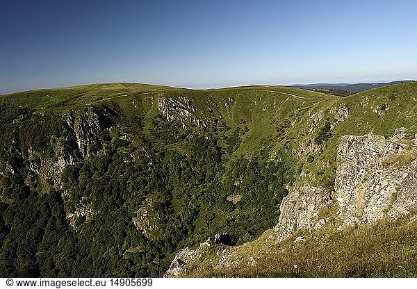 France  Haut Rhin  Hautes Vosges  from Le Hohneck  the glacial cirque Wormspel  the Kastelberg