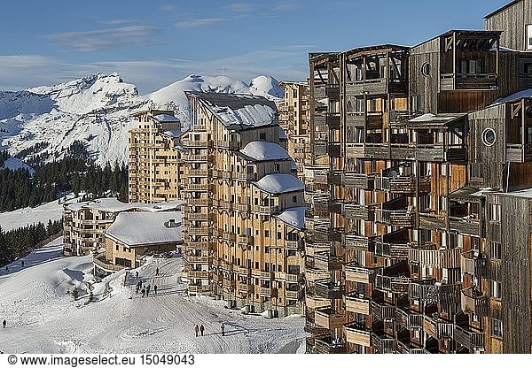 France  Haute Savoie  Chablais Massif  Portes du Soleil ski area  Avoriaz  general view of the Falaise district